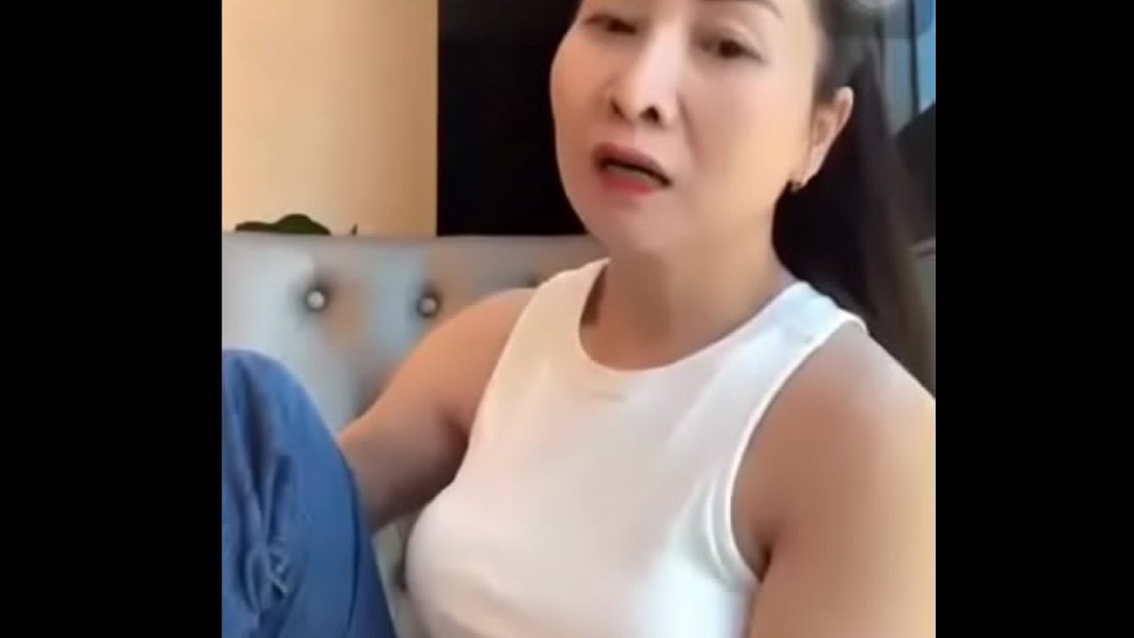 Ảnh trong Phim Sex Máy Bay Bà Già VN Khát Tình Địt Nhau Cực Sung